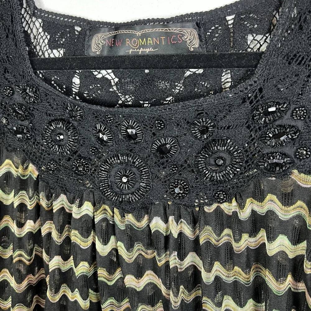 New Romantics Free People Chevron Knit Crochet Lace Beaded Blouse Loose Sz Small